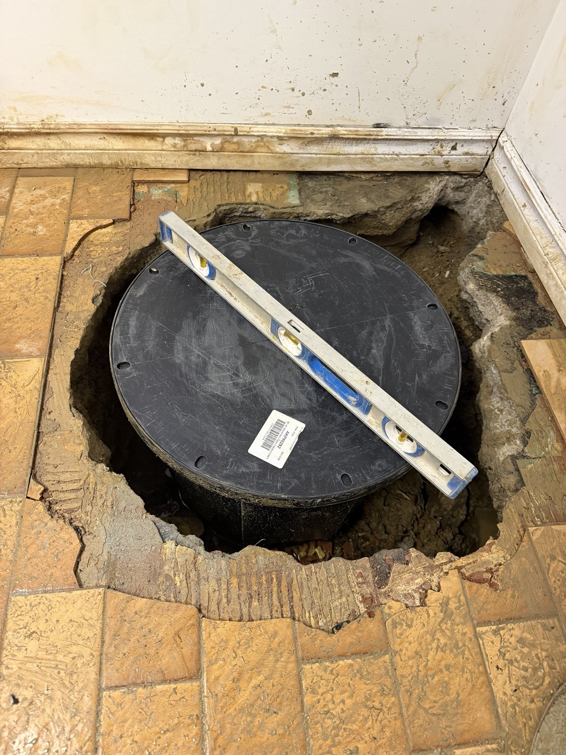 Basin level checked